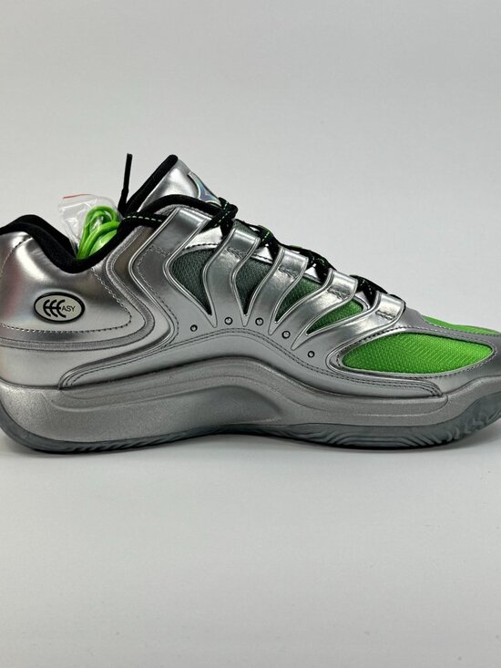 Nike KD 18 \'EYBL\' IF2519-001 Basketball size 10 main image 2